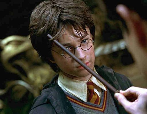 Harry's scar isn't actually a lightning bolt. | Harry Potter Amino