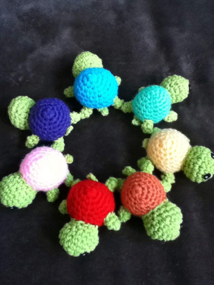 Awesome rainbow turtles | Crafty Amino