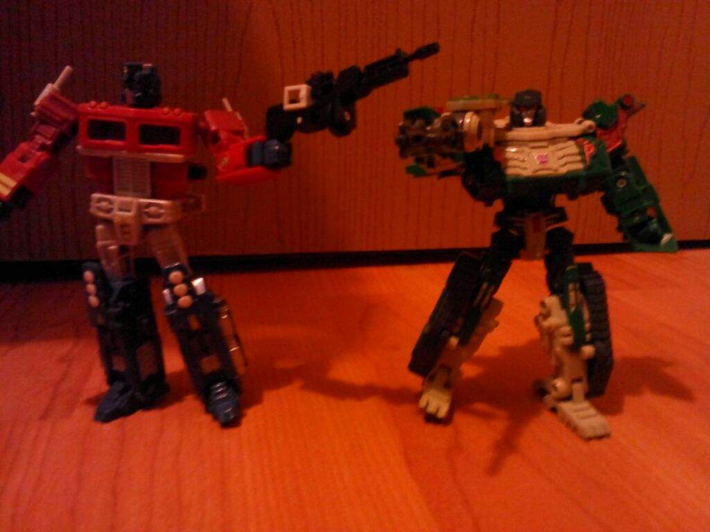 transformers optimus prime vs megatron the ultimate battle