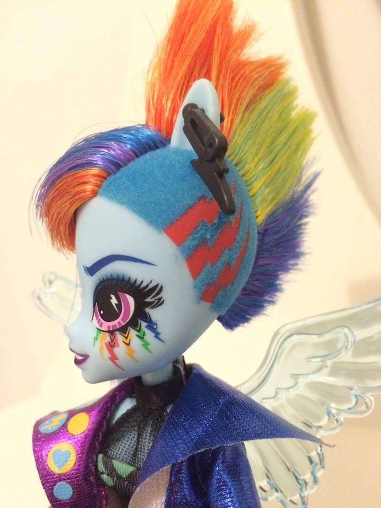 Rockin' Hairstyles! Rainbow Dash | Wiki | Toys Amino