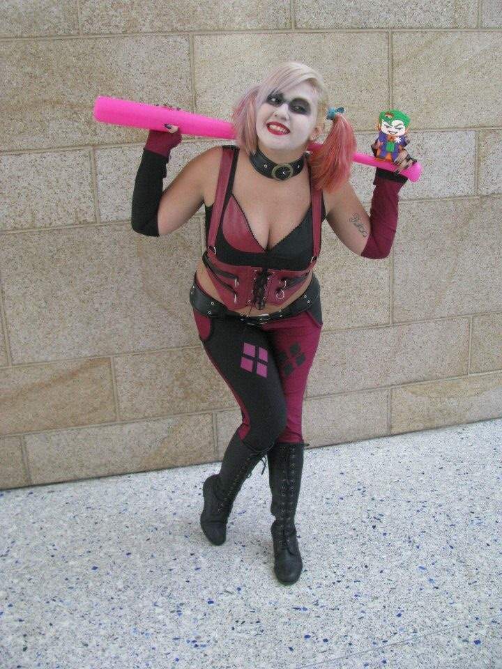 Harley Quinn Bat Cosplay Amino