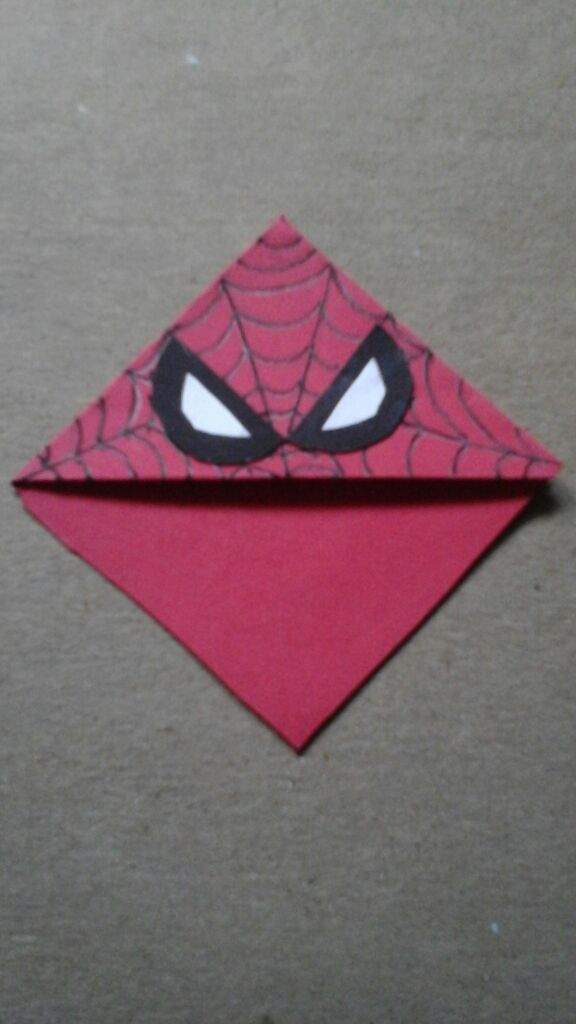 DIY Spiderman Corner Bookmark | Crafty Amino
