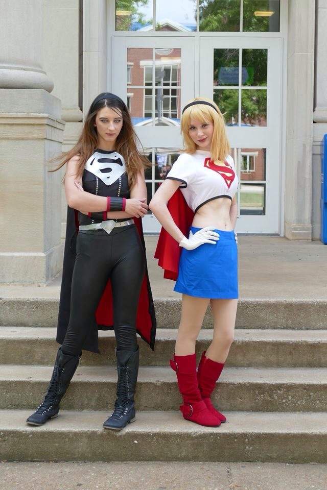 Supergirl vs. Dark Supergirl | Cosplay Amino