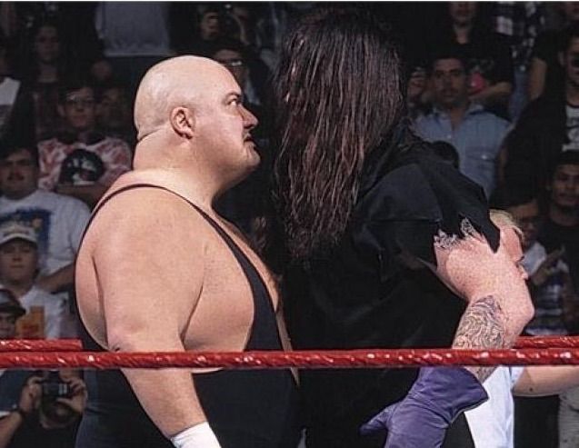 Undertaker vs King Kong Bundy Wrestlemania 11.