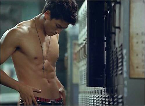 2pm taecyeon abs