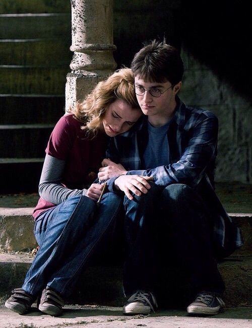 Cute moments between Ginny and Harry | Harry Potter Amino