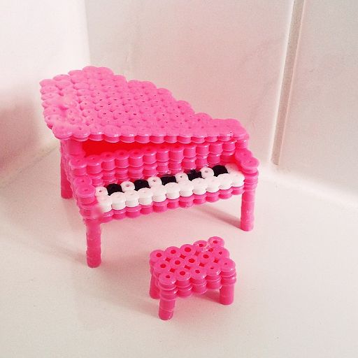 3D perler beads piano | Crafty Amino