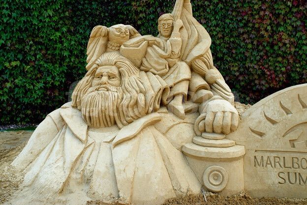 7 Amazing Harry Potter Sand Sculptures Harry Potter Amino