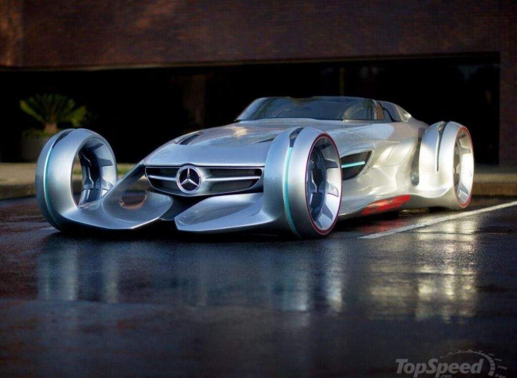 Mercedes-Benz silver lightning | Garage Amino