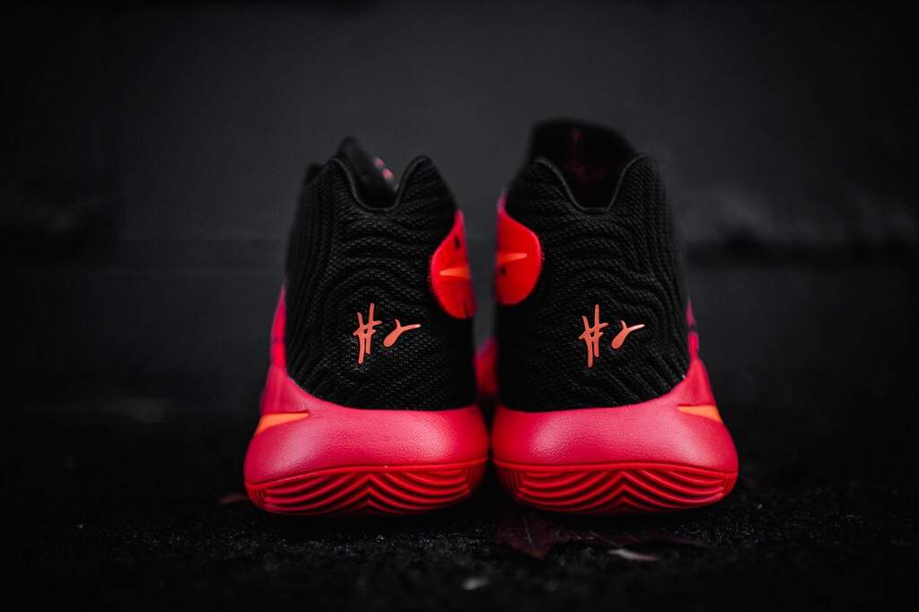 nike kyrie 2 inferno