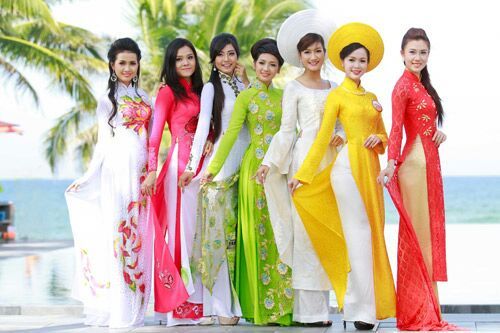 [Fashion]Traditional Asian Dresses | K-Pop Amino