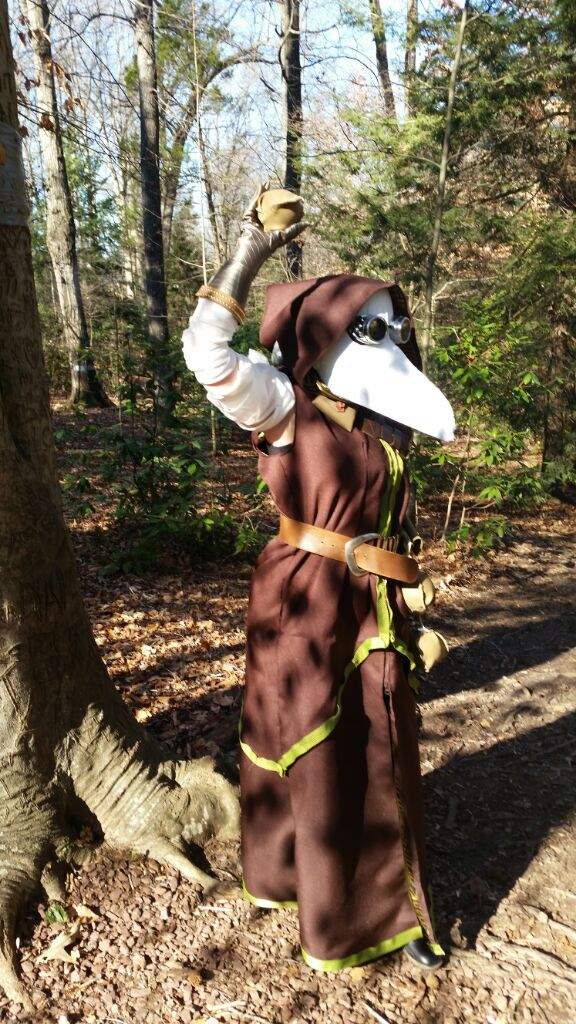 plague doctor darkest dungeon cosplay plague doctor darkest dungeon cosplay