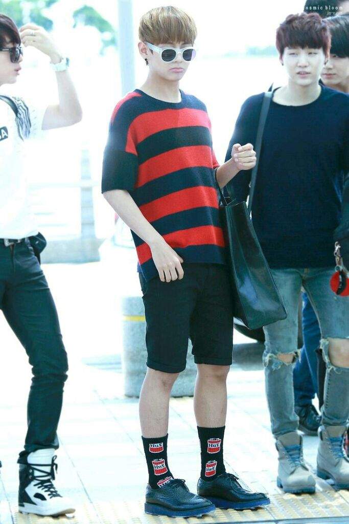 Bts Street Style Pt. 2 👕👖👟⌚🎒 | K-Pop Amino
