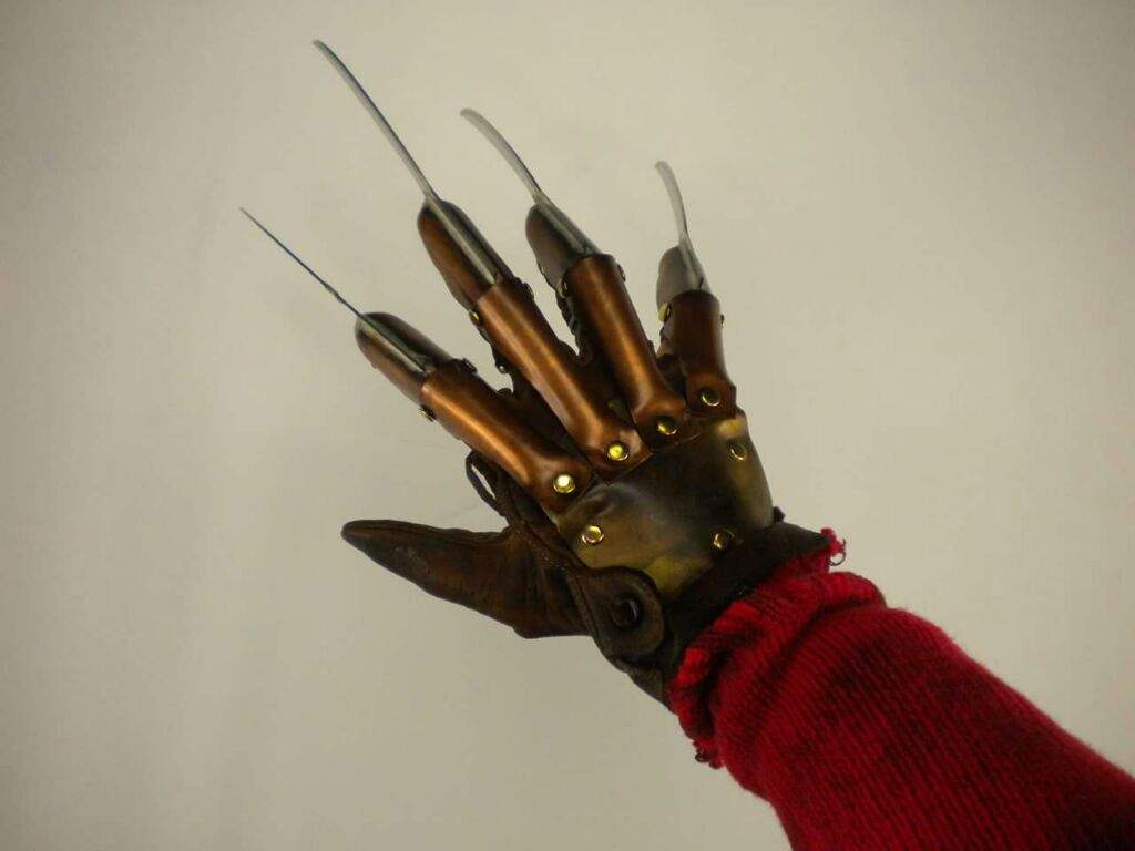 Razorgloves.com - Freddy Gloves | Horror Amino