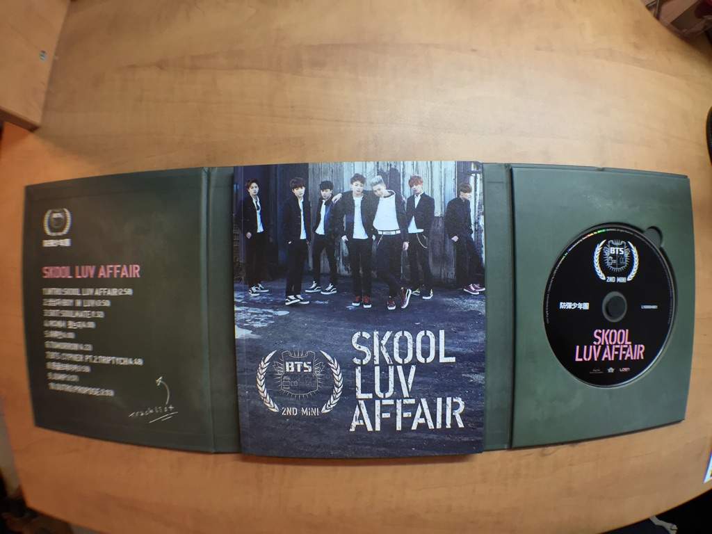 [Unboxing] BTS - Skool Luv Affair ‘2nd Mini Album’ | K-Pop Amino