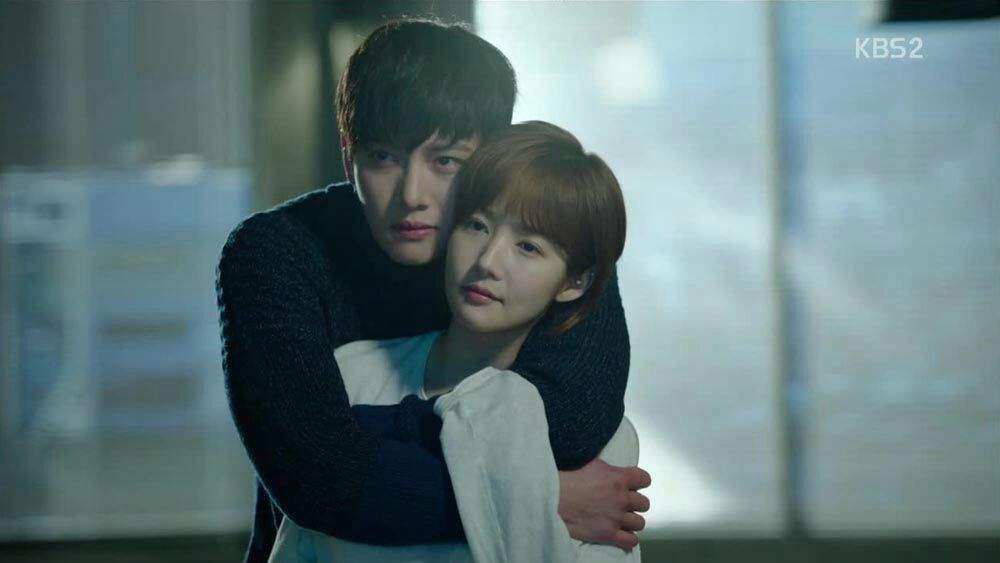 Znalezione obrazy dla zapytania korean drama back hug