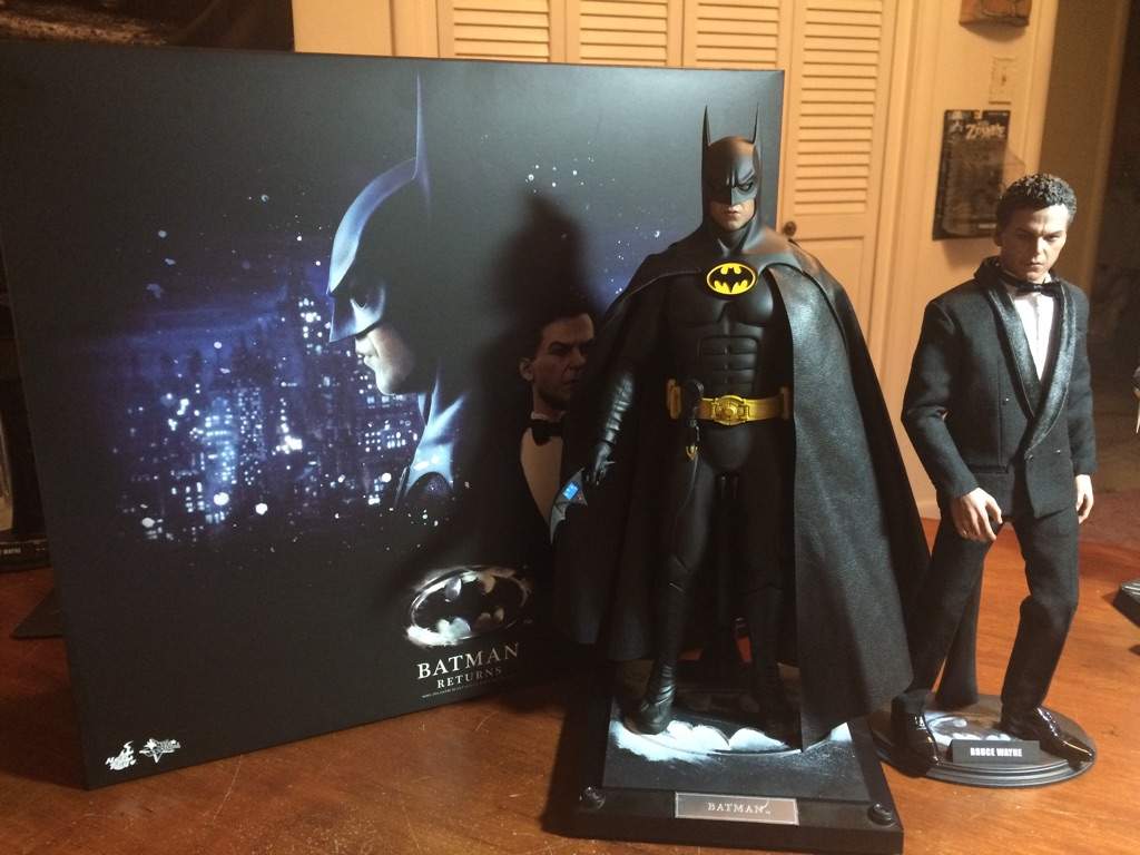 Figure Showcase: Hot Toys Batman Returns Deluxe Set | Toys Amino