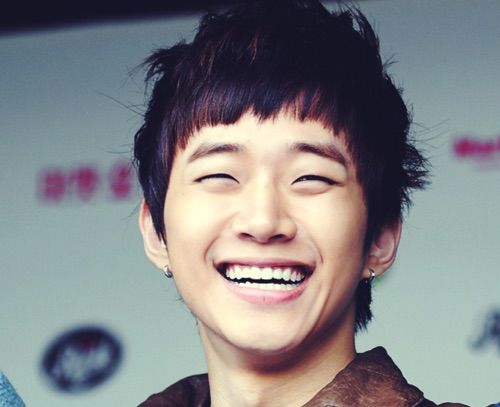 Male Kpop Idols With The Best Eye Smiles KPop Amino