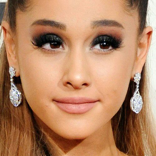 Glitterly Black Smokey eye inspired by Ariana Grande | Makeup Amino