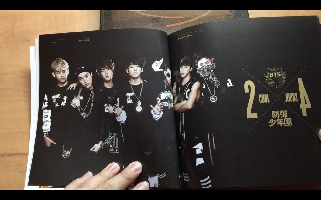 [Unboxing] BTS 2 Cool 4 Skool ‘1st Single Album’ KPop Amino