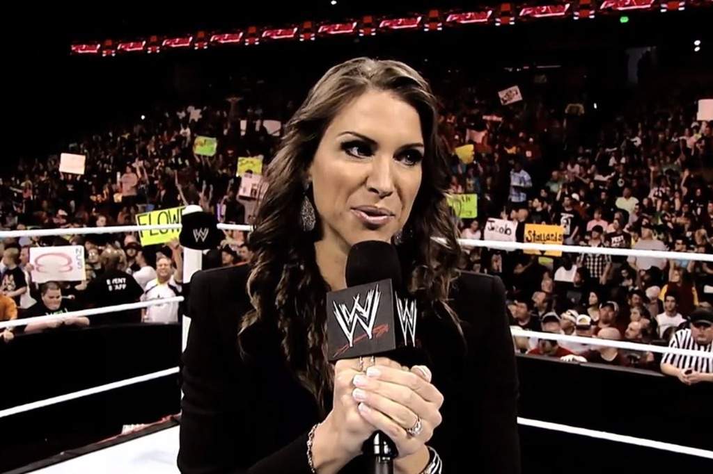 Stephanie McMahon Queen Of The Heels Wiki Wrestling Amino.