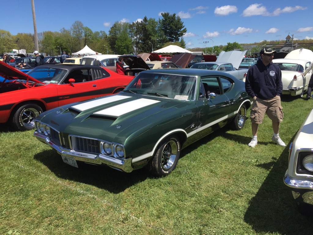 2016 Rhinebeck Car Show Garage Amino