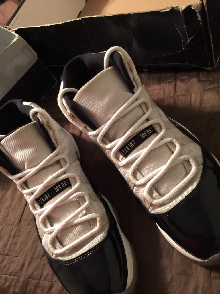 ARE THESE CONCORDS REAL OR FAKE | Sneakerheads Amino