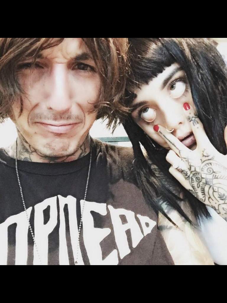 oliver sykes girlfriend hannah tattoos