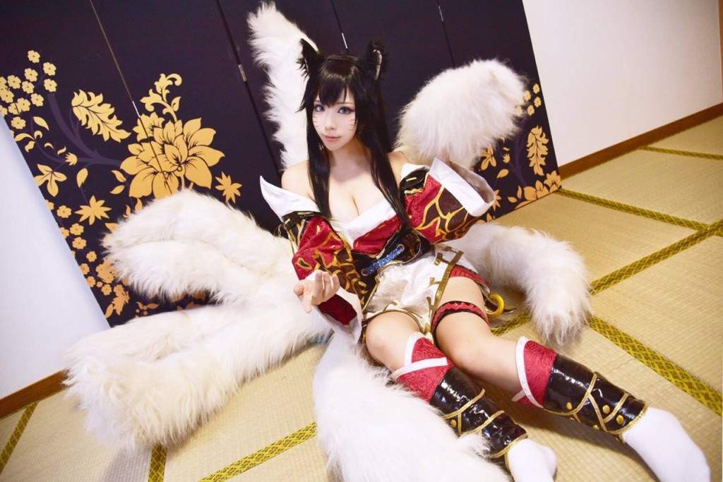 Ahri ly like this Cosplay. 