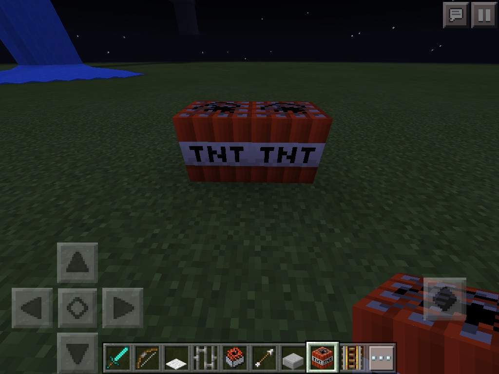 How to make an awesome looking Super TnT Bomb in Minecraft PE 0.14.2