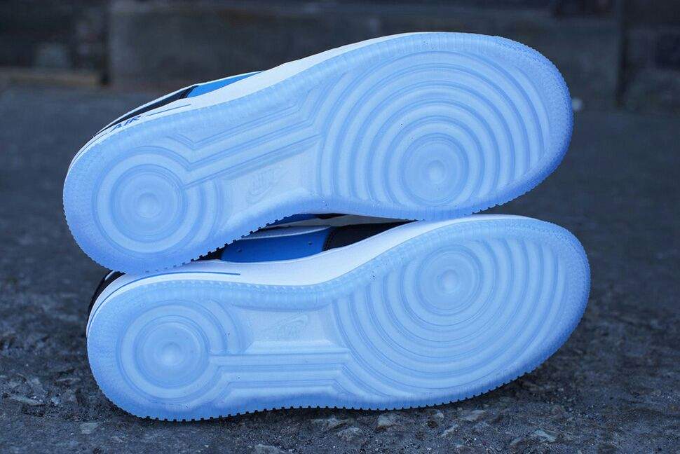 icy bottom shoes