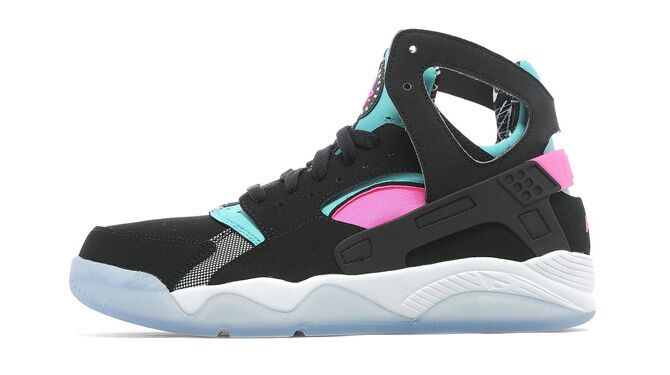 icy bottom basketball shoes