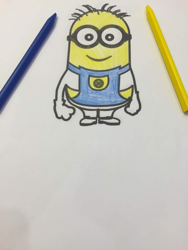 My painting minions😊 | Cartoon Amino