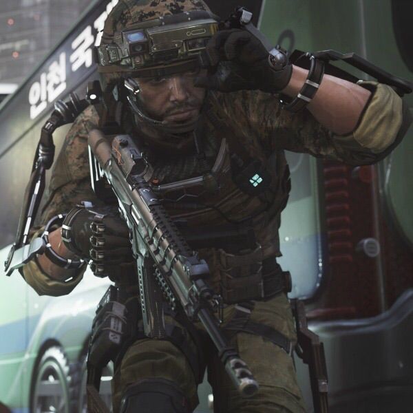 Black Ops Vs Modern Warfare | Video Games Amino