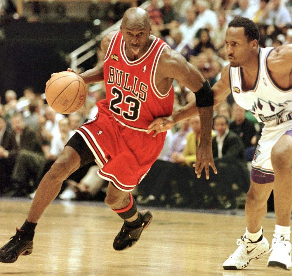Michael Jordan vs Allen Iverson | Amino