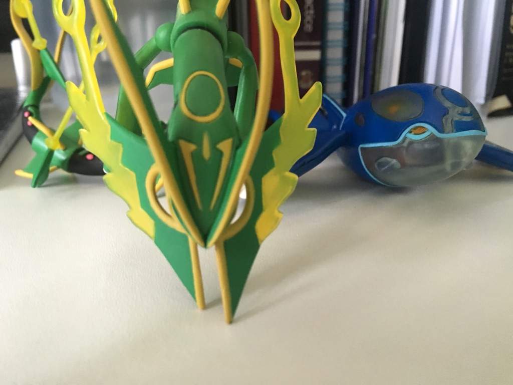 mega rayquaza figure