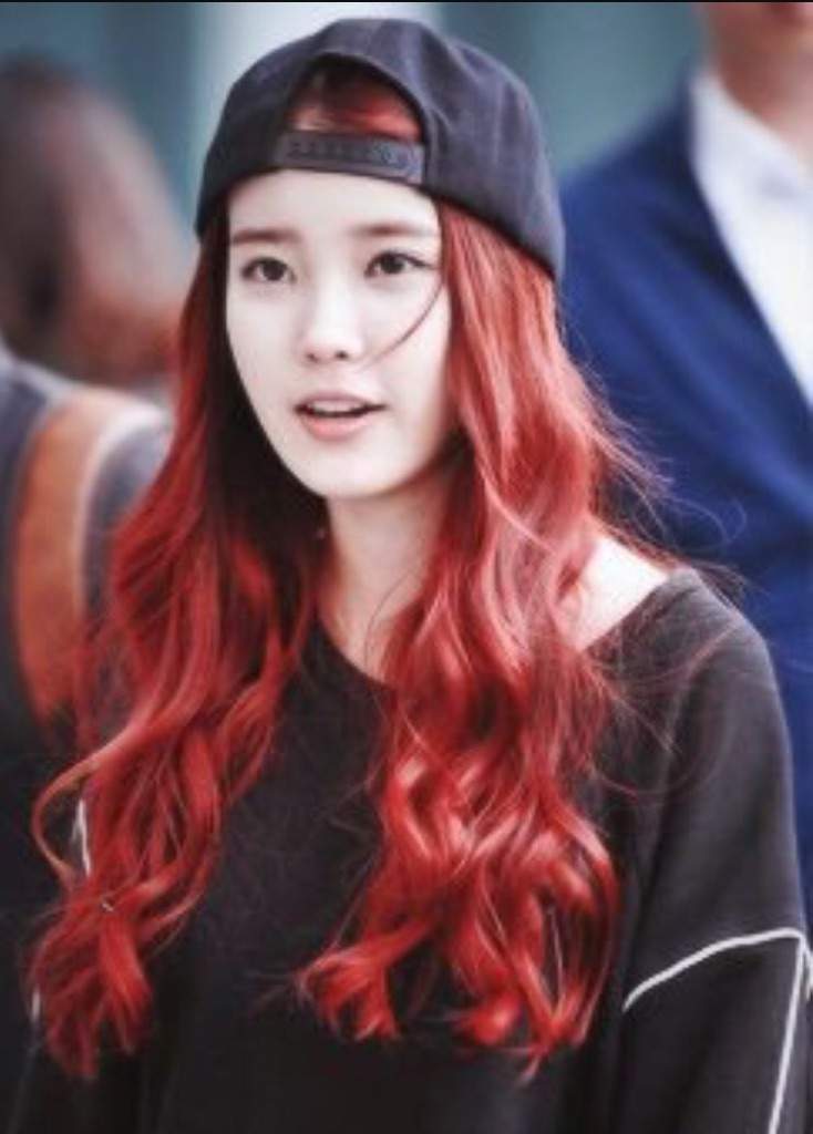 Which Girl Idol Looks The Best With Red Hair? 