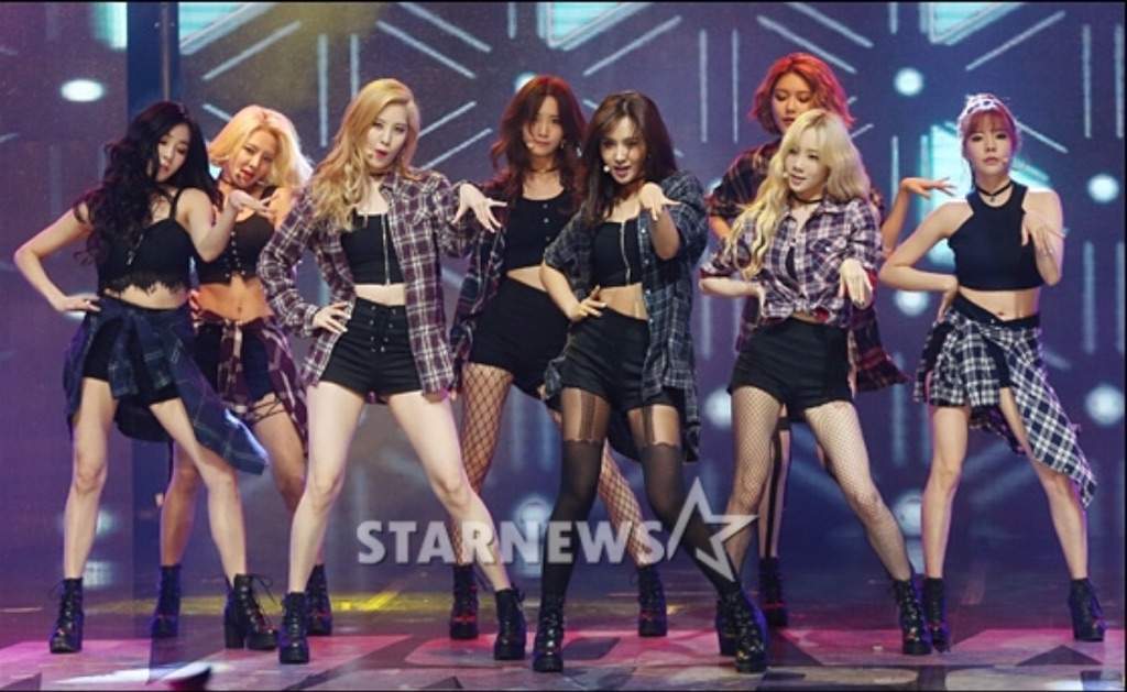 🔥THE BEST STAGE OUTFITS🔥(girl groups) | K-Pop Amino