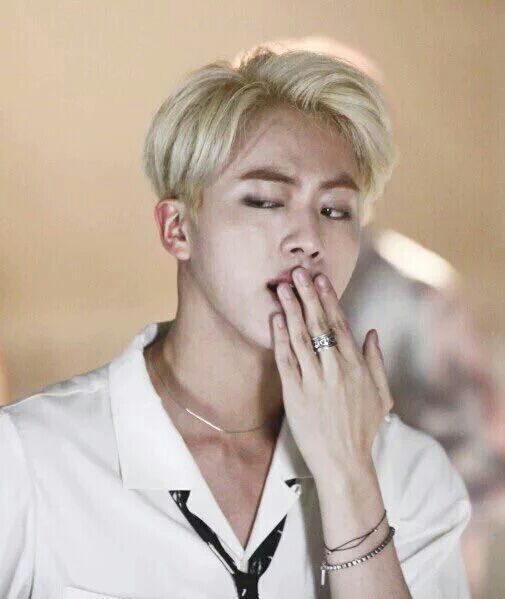 Jin's blonde hair | K-Pop Amino