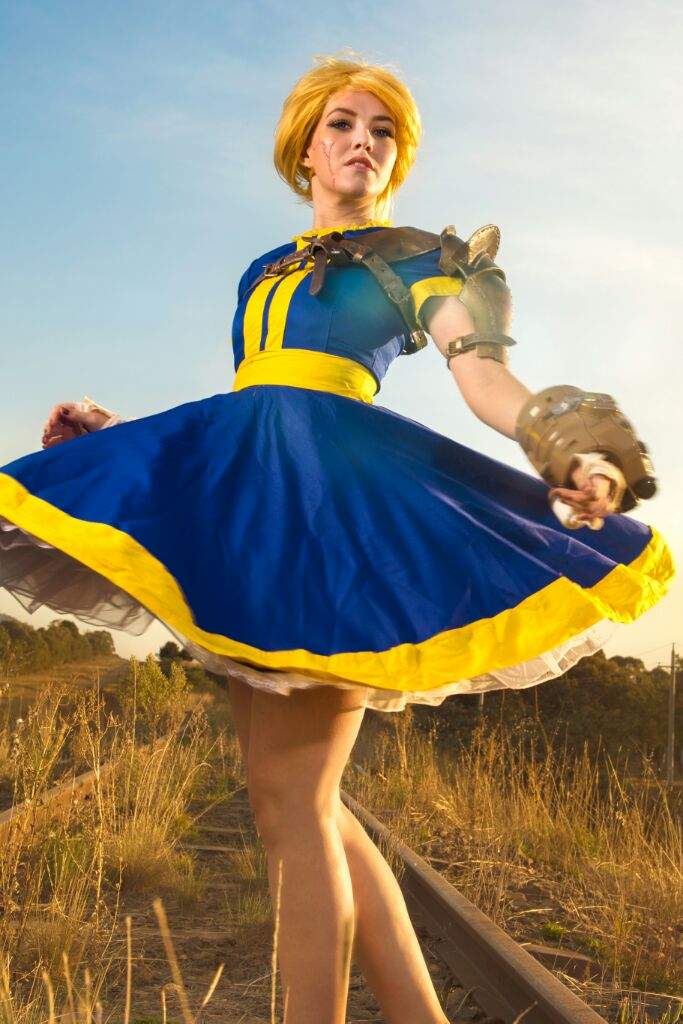 Fallout 4 Dress And Ghoul Makeup Wiki Cosplay Amino