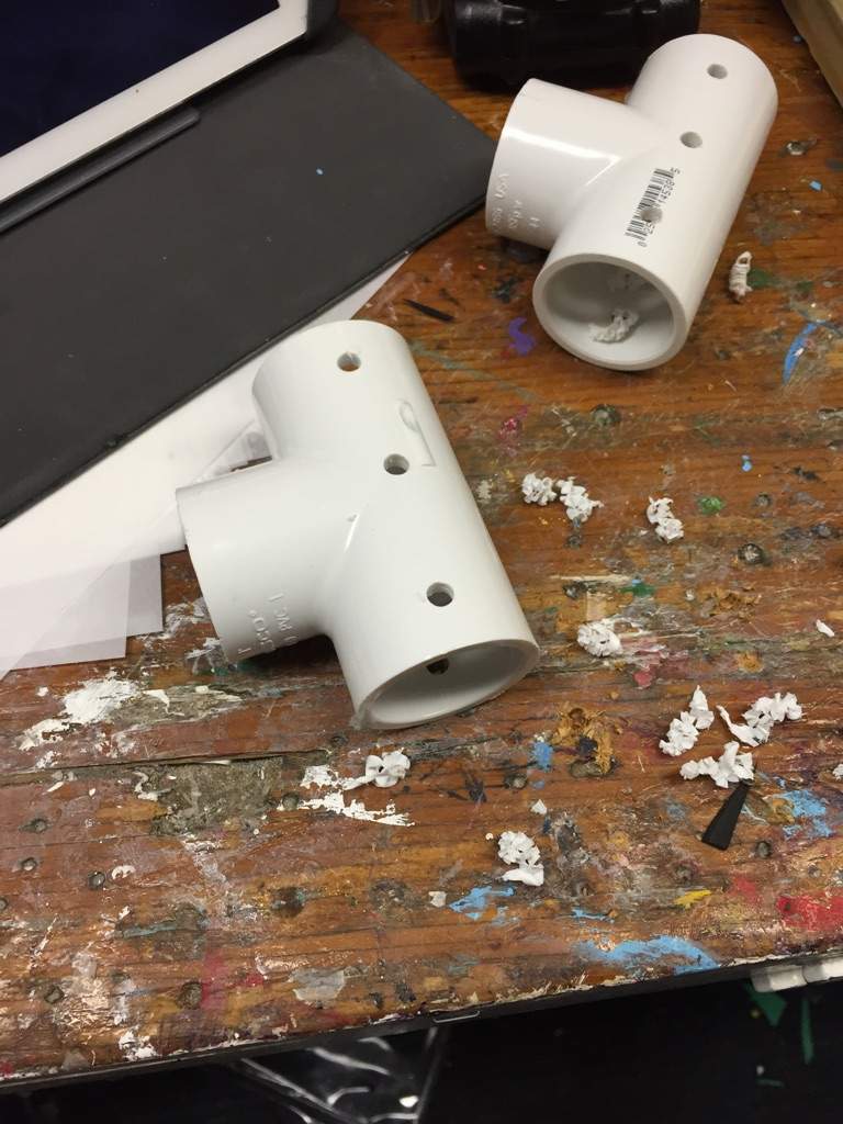 Giant wing tutorial (craft foam and cardboard) Cosplay Amino