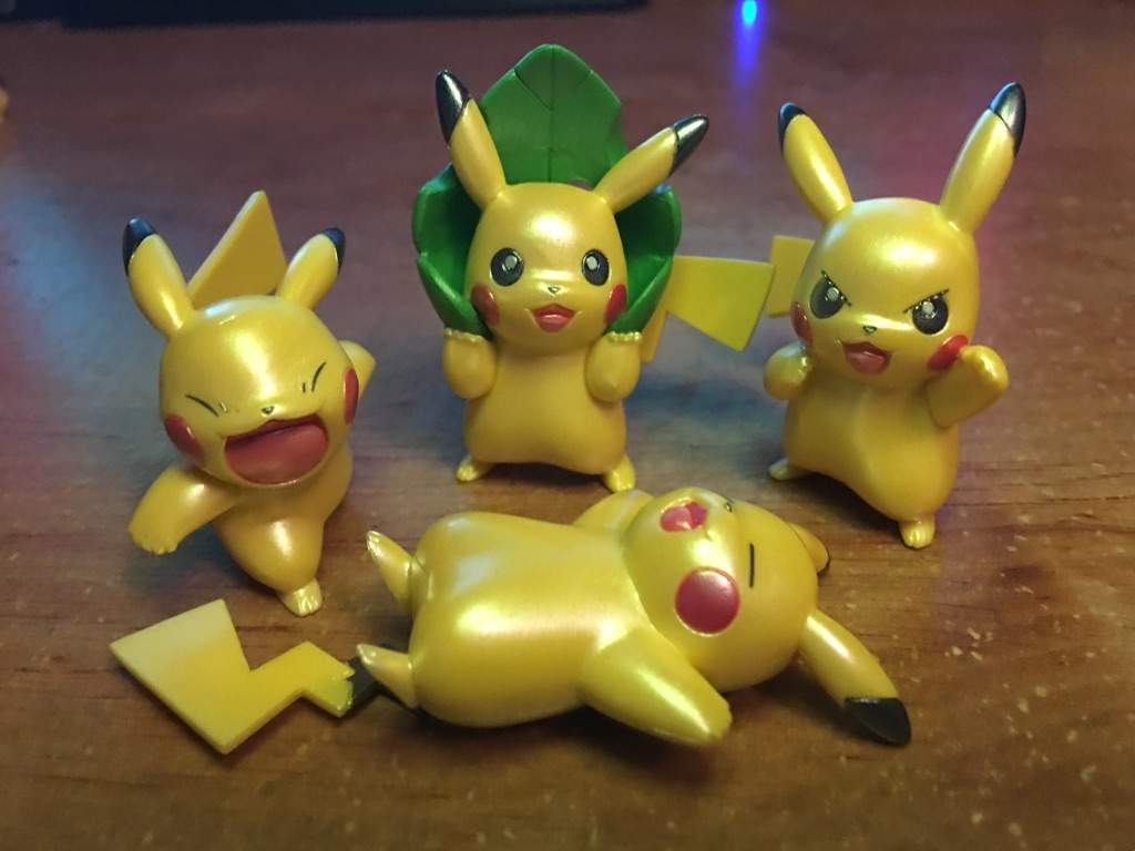 pikachu 20th anniversary figure