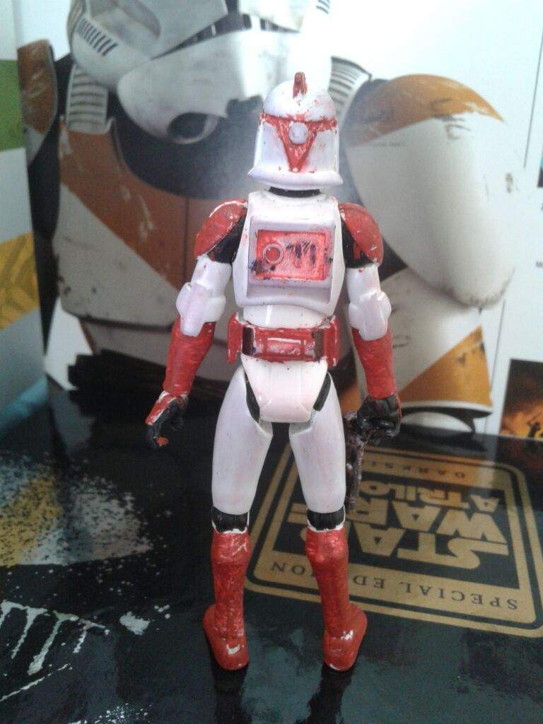 red armor clone trooper