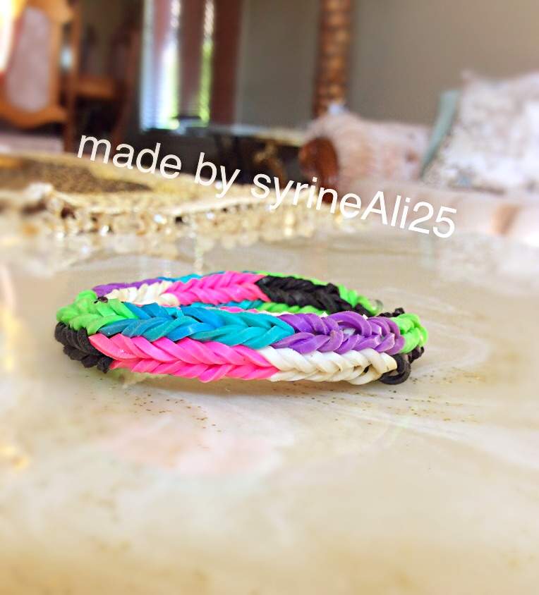 DIY Double Fishtail Rainbow Loom Crafty Amino   77e7e59f1d954a29aac2fae89416a1af2160514b Hq 