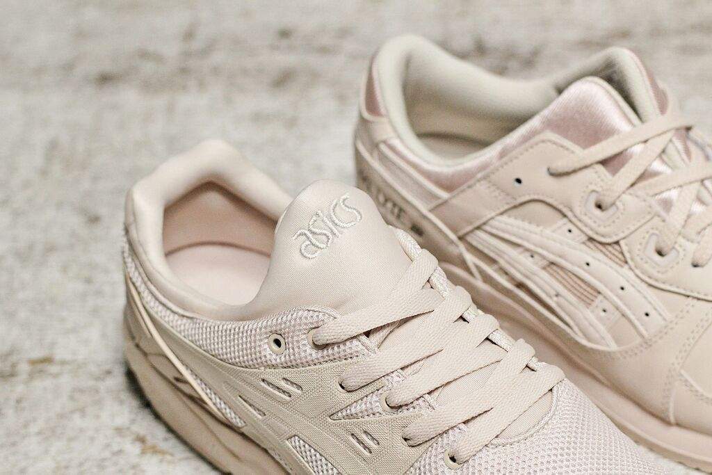 asics whisper pink