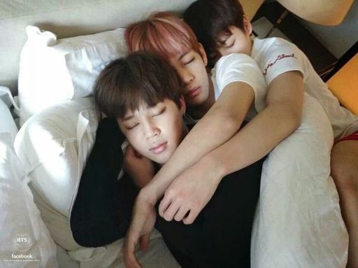 Sleeping-Vkook appreciation post😴💕 | K-Pop Amino