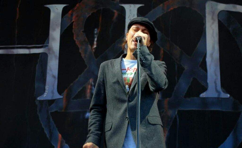 Only him. Him Live 2007 ville valo. Him Helldone 2007. Him концерт 2007. Him Orpheum.