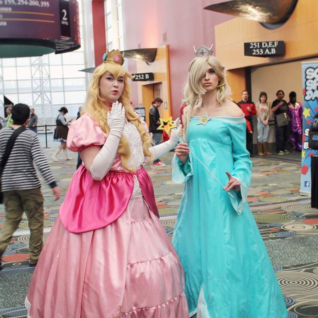 Rosalina Cosplay | Wiki | Cosplay Amino