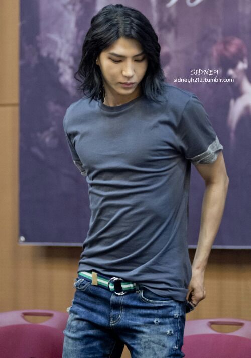 Male Idols With Long Hair K Pop Amino