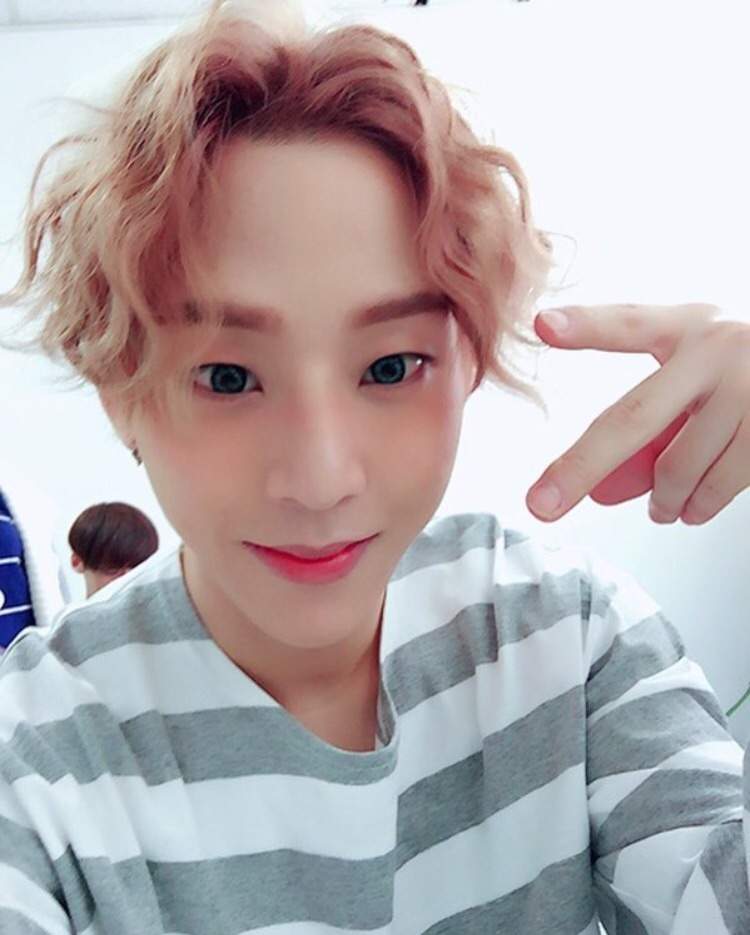 A.Cian | K-Pop Amino